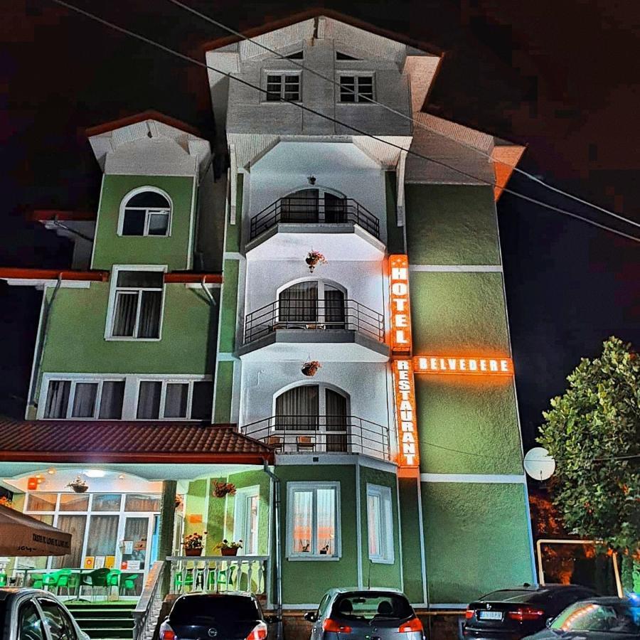 Hotel Belvedere Piatra Neamţ Exterior foto